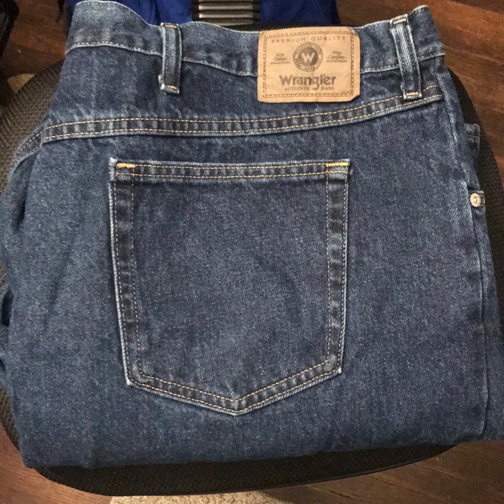 Big & Tall Wrangler Relaxed fit straight jeans
